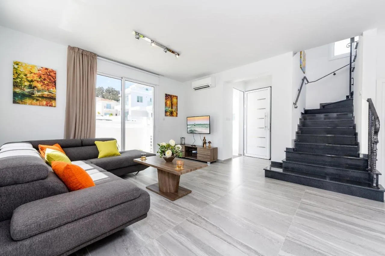 Green Bay Villa #13 Protaras 0*,