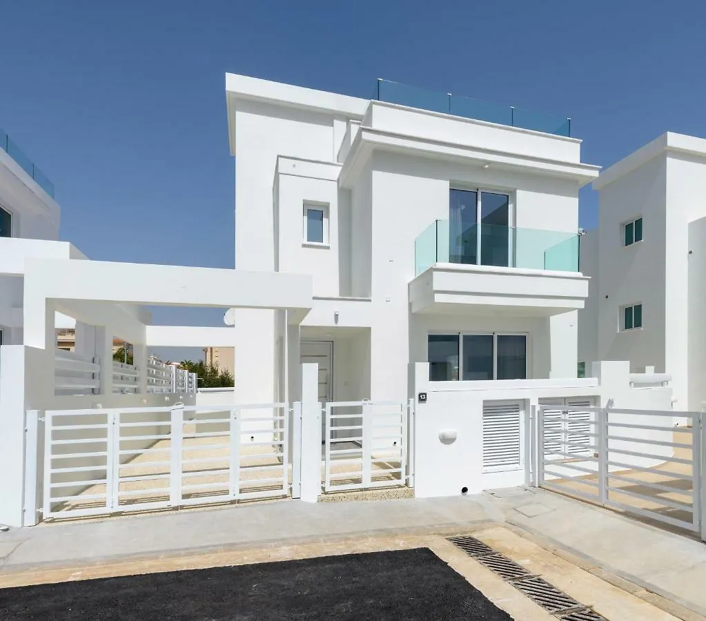 Green Bay Villa #13 Protaras