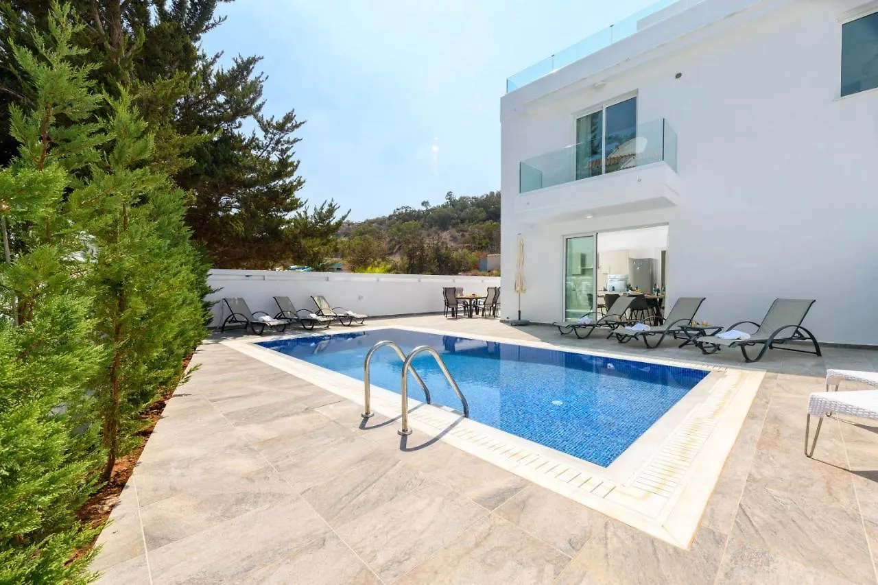 Green Bay Villa #13 Protaras