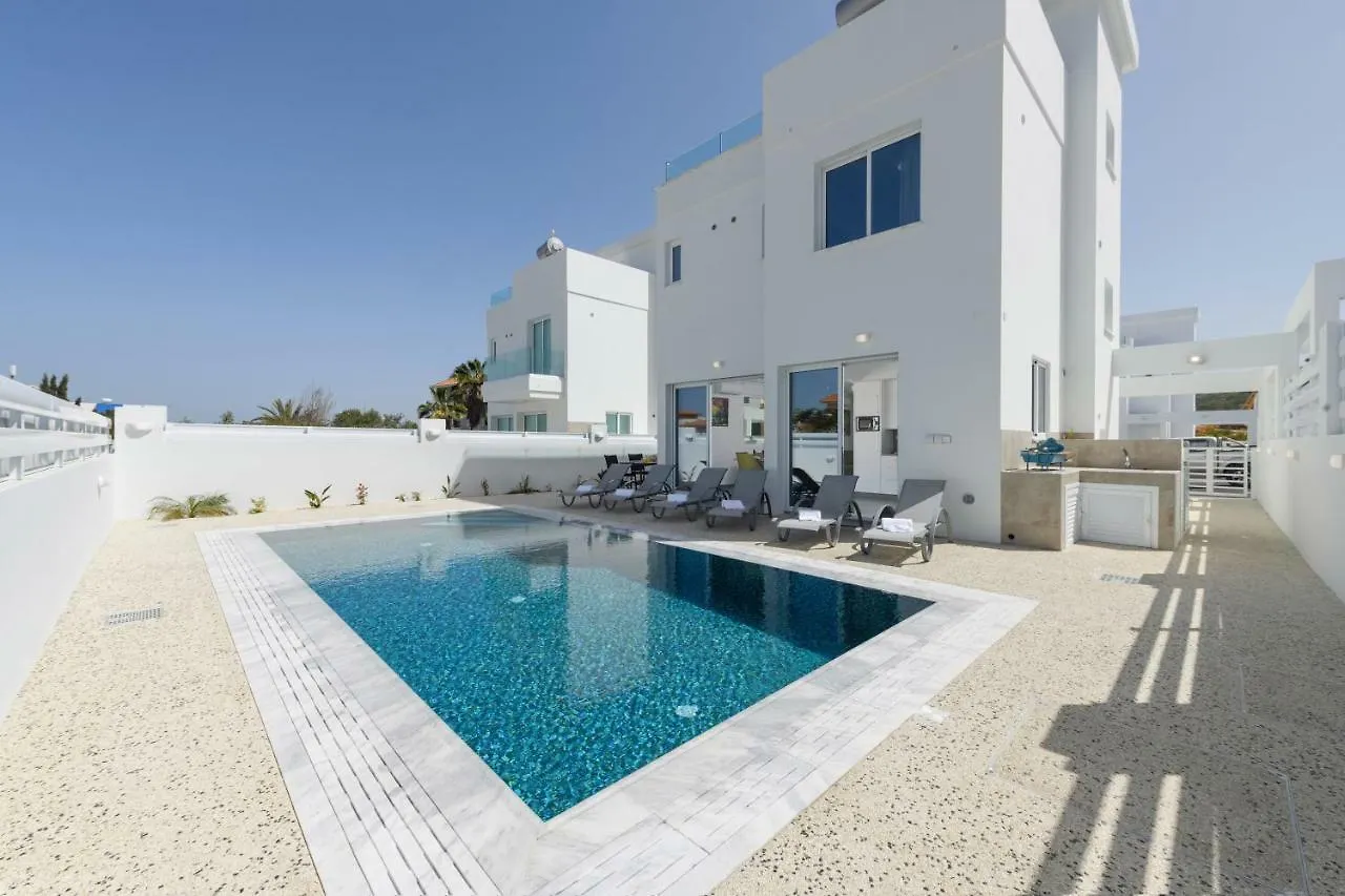 Green Bay Villa #13 Protaras